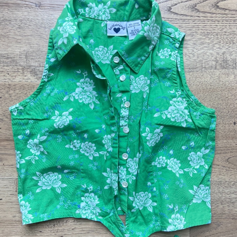 Hartstrings button up tank top with bottom tie
